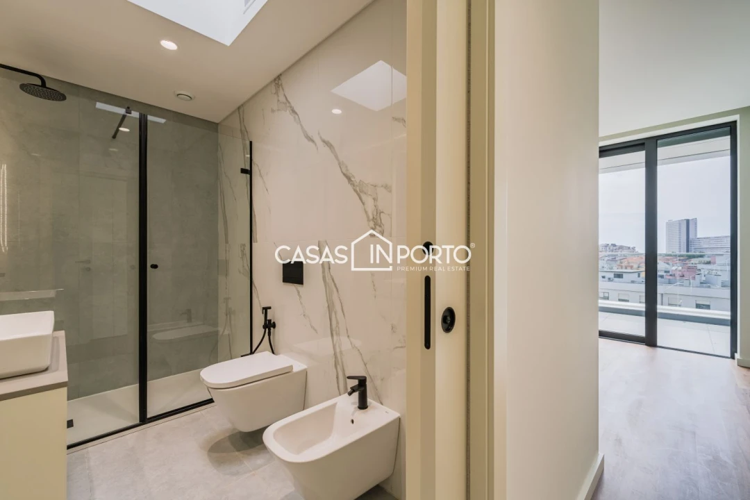 Apartamento T4 para Venda em Mafamude e Vilar do Paraíso Foto 36