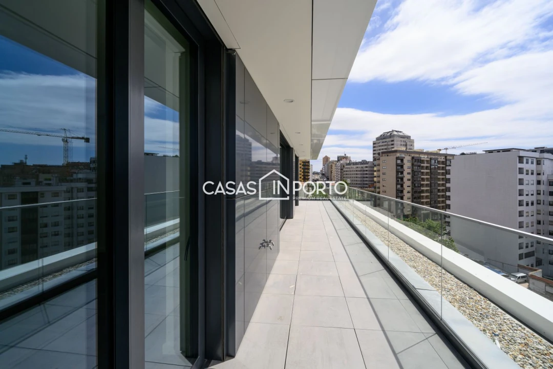 Apartamento T4 para Venda em Mafamude e Vilar do Paraíso Foto 8