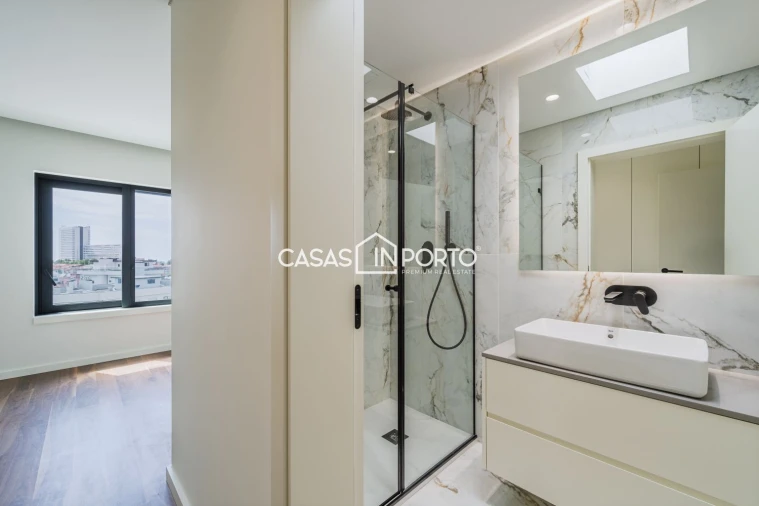 Apartamento T4 para Venda em Mafamude e Vilar do Paraíso Foto 39