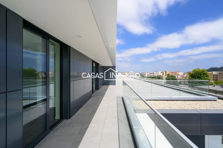 Apartamento T4 para Venda em Mafamude e Vilar do Paraíso Foto 6