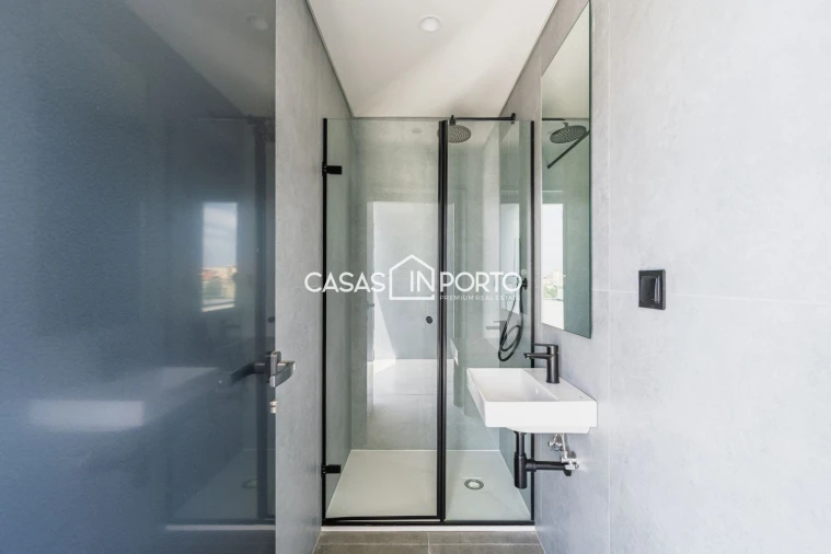 Apartamento T4 para Venda em Mafamude e Vilar do Paraíso Foto 47