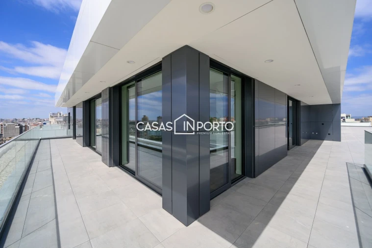 Apartamento T4 para Venda em Mafamude e Vilar do Paraíso Foto 2