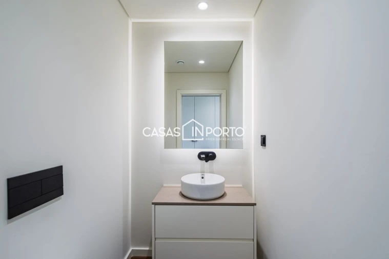 Apartamento T4 para Venda em Mafamude e Vilar do Paraíso Foto 46