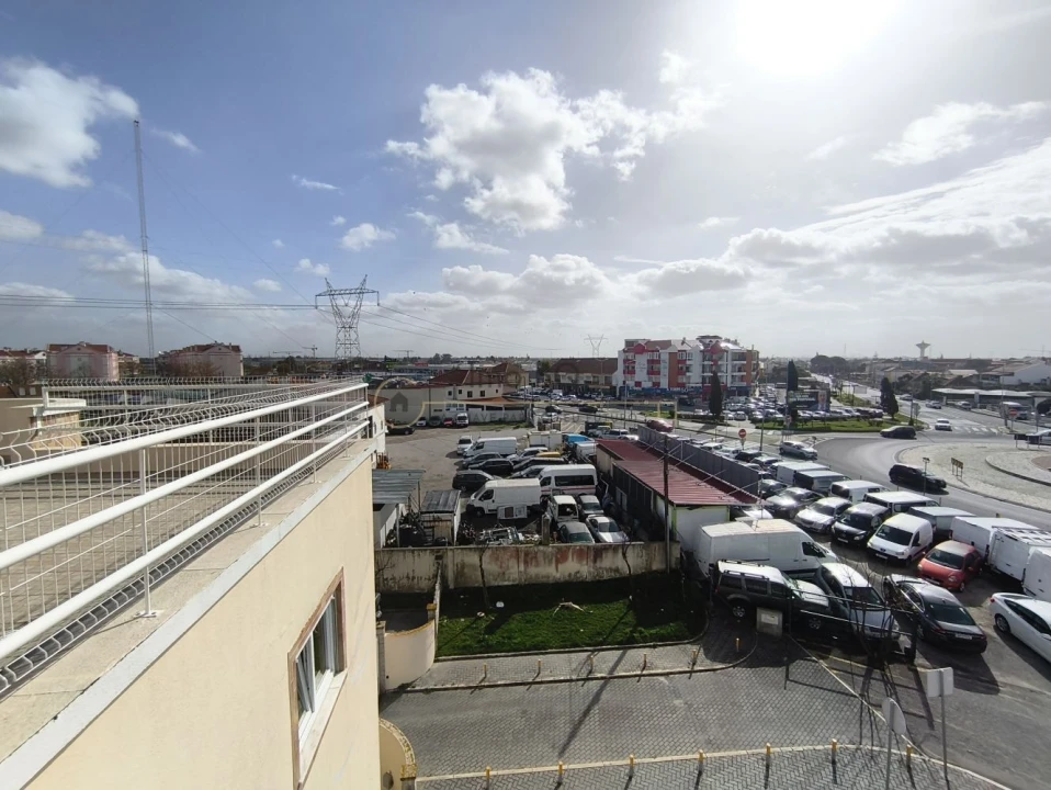 Apartamento T3 para Venda em Samora Correia Foto 42