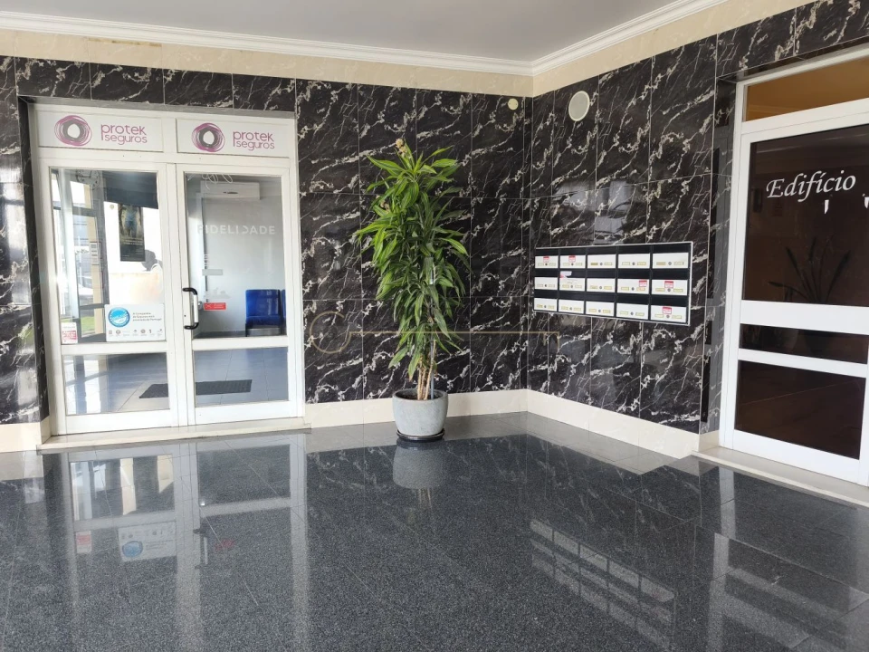 Apartamento T3 para Venda em Samora Correia Foto 3