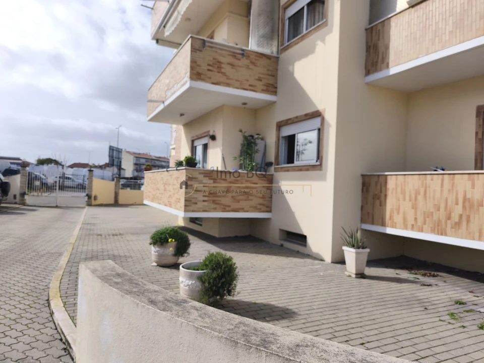 Apartamento T3 para Venda em Samora Correia Foto 47