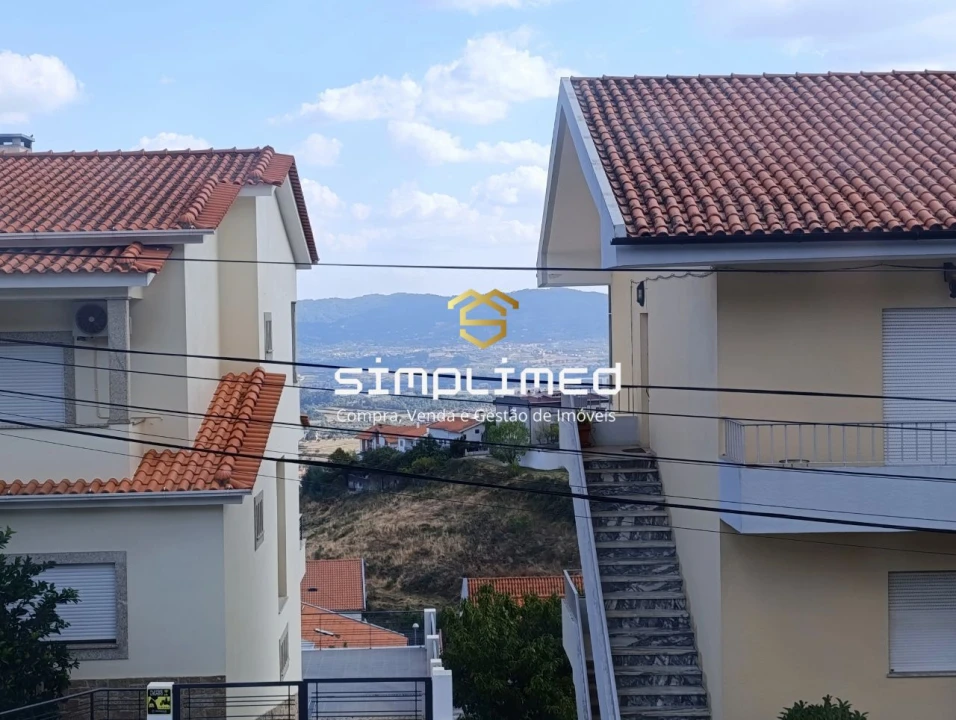 Apartamento T3 para Venda em Covilhã e Canhoso Foto 11