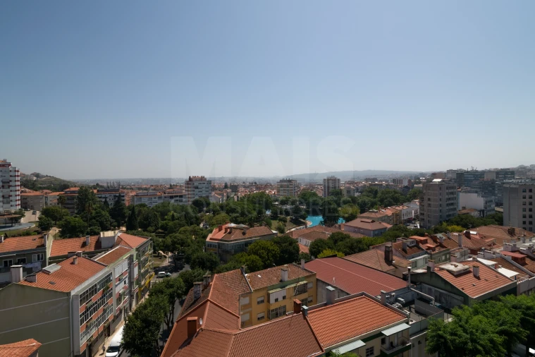 Apartamento T4 para Venda em Mina de Água Foto 4