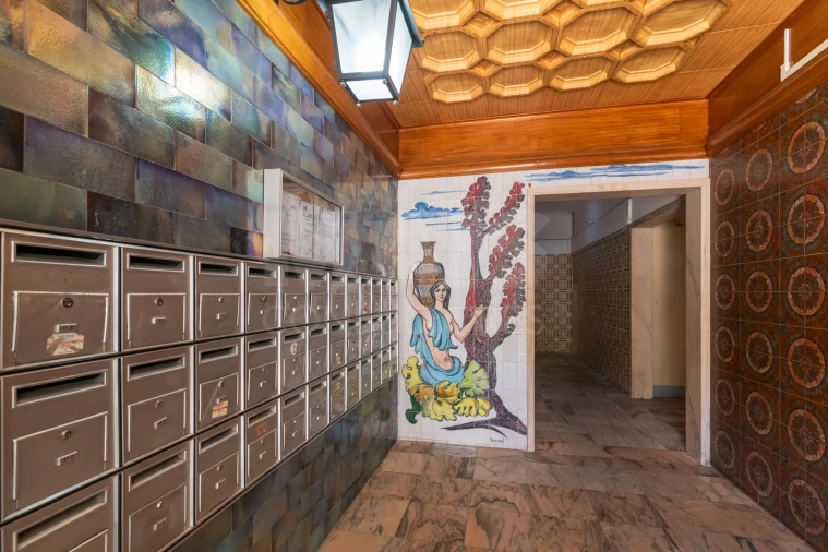 Apartamento T4 para Venda em Mina de Água Foto 10