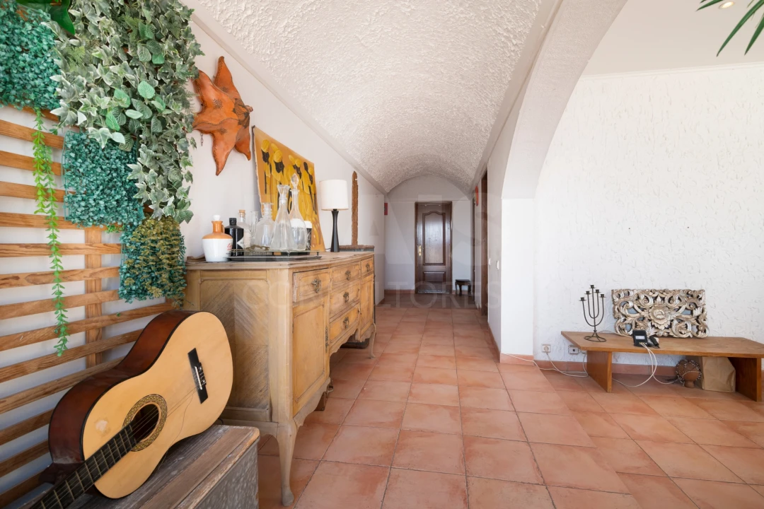 Apartamento T4 para Venda em Mina de Água Foto 1