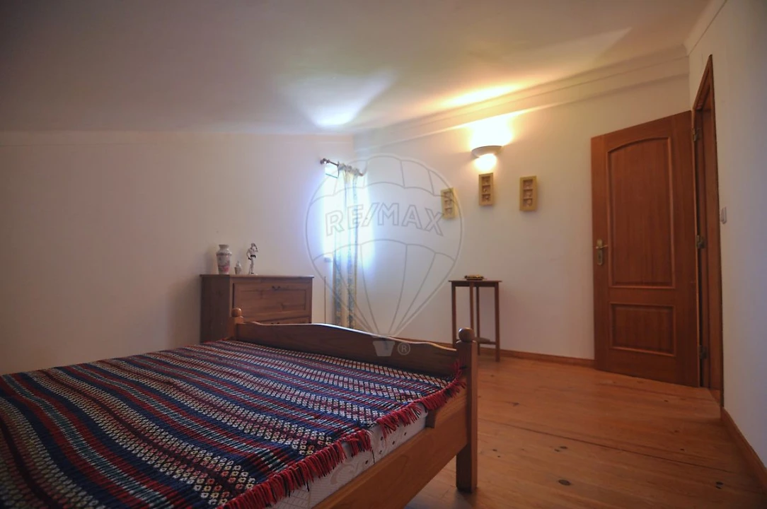 Moradia T4 para Venda em Santo Quintino Foto 45