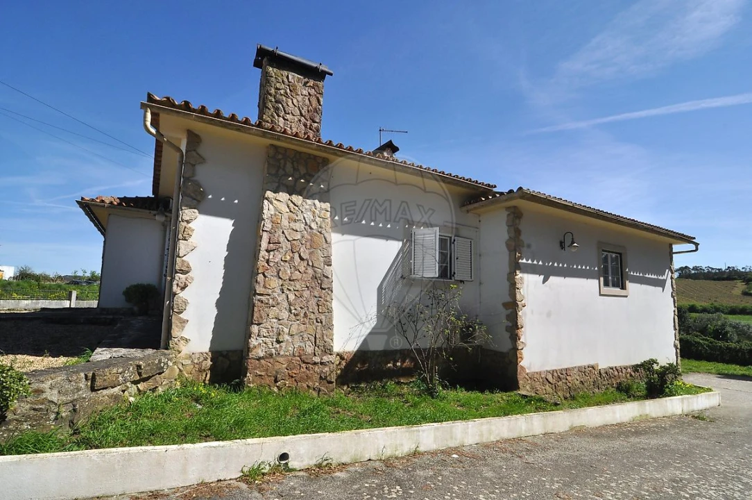 Moradia T4 para Venda em Santo Quintino Foto 33