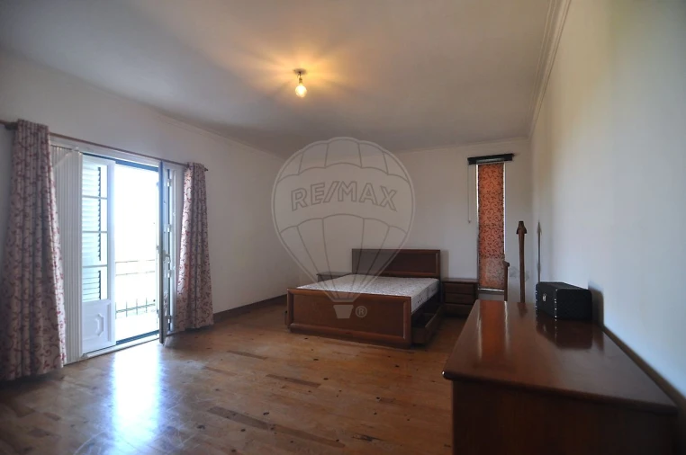 Moradia T4 para Venda em Santo Quintino Foto 32