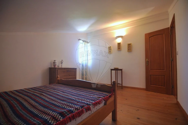 Moradia T4 para Venda em Santo Quintino Foto 45