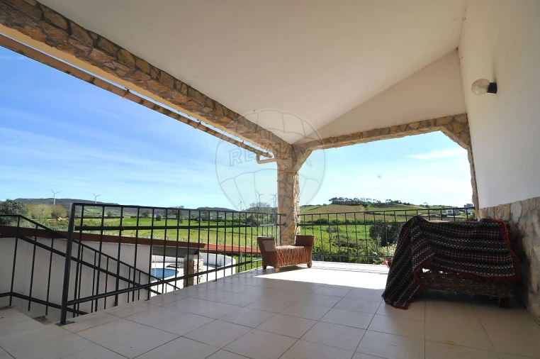 Moradia T4 para Venda em Santo Quintino Foto 16