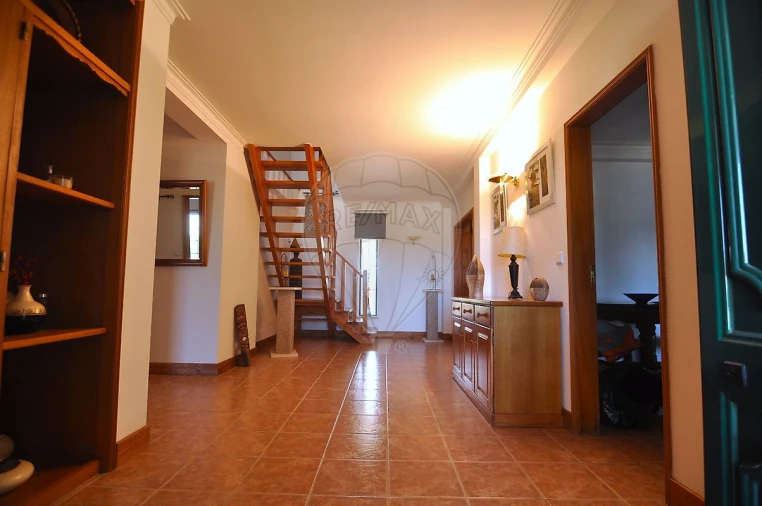 Moradia T4 para Venda em Santo Quintino Foto 37