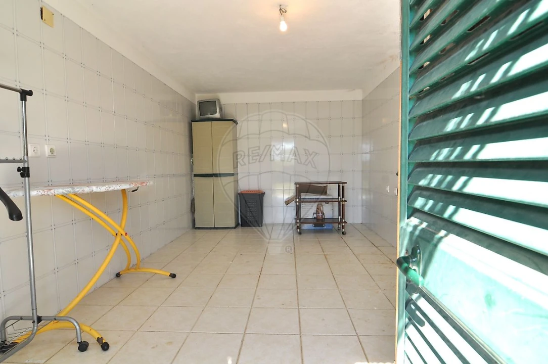 Moradia T4 para Venda em Santo Quintino Foto 22