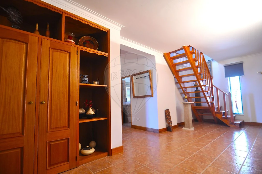 Moradia T4 para Venda em Santo Quintino Foto 36