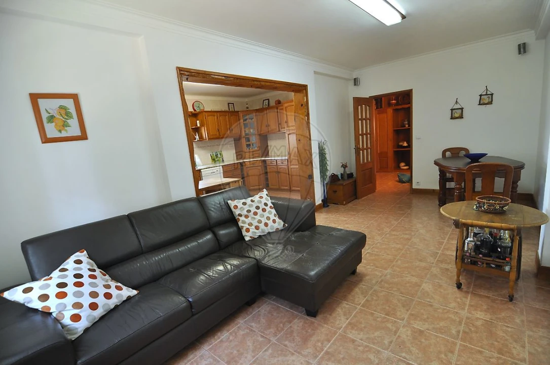 Moradia T4 para Venda em Santo Quintino Foto 13