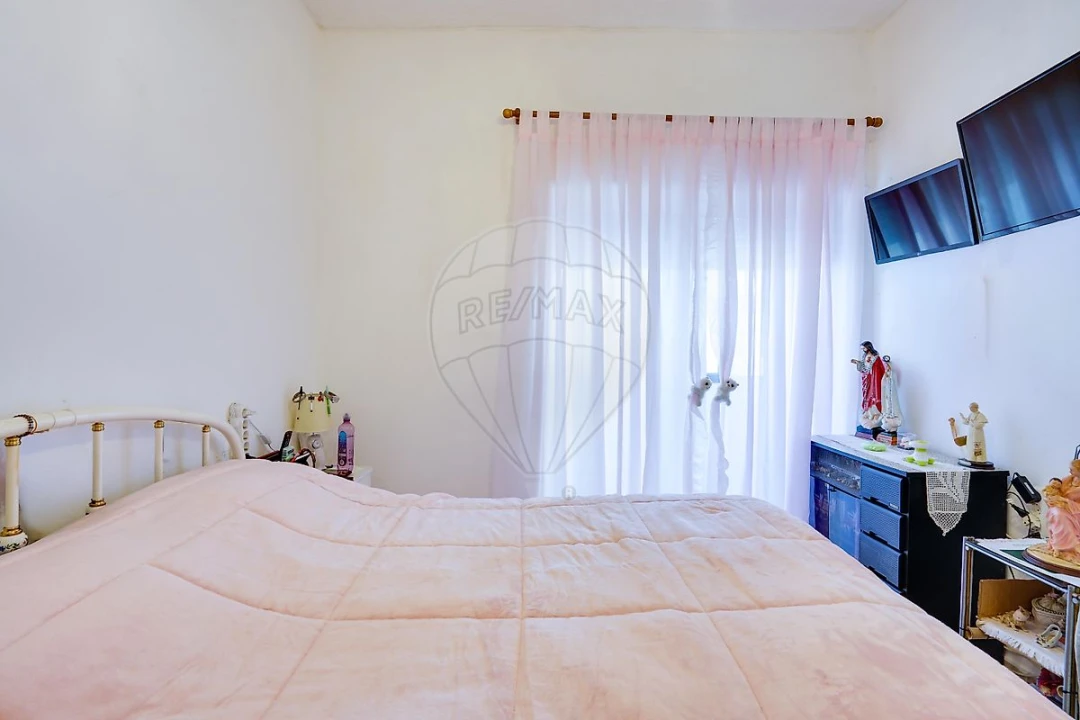 Apartamento T2 para Venda em Alhandra, São João dos Montes e Calhandriz Foto 4