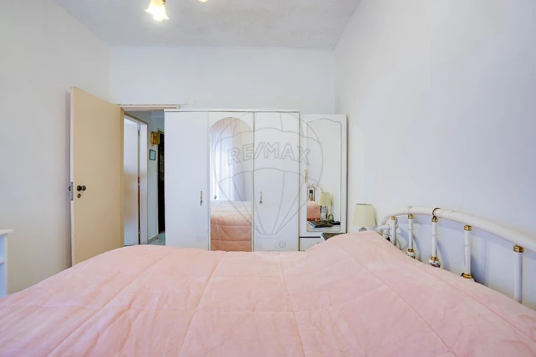 Apartamento T2 para Venda em Alhandra, São João dos Montes e Calhandriz Foto 2