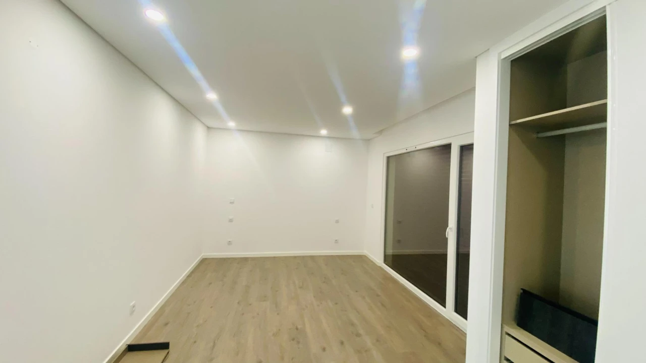 Moradia T4 para Venda em Fernao Ferro Foto 21