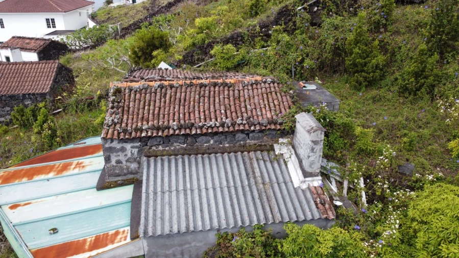 Moradia T1 para Venda em Lajes do Pico Foto 20