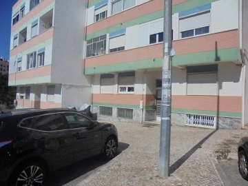 Apartamento T1 para Venda em Rio de Mouro