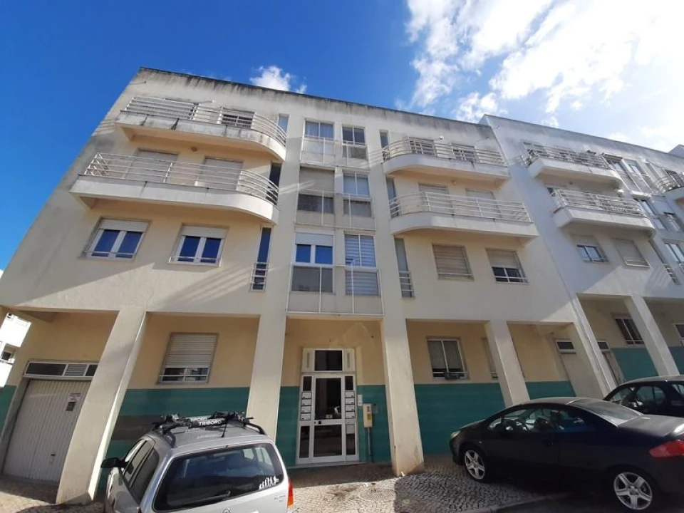 Apartamento T4 para Venda em Charneca de Caparica e Sobreda Foto 1