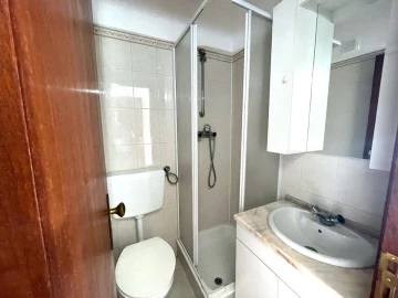Apartamento T3 para Venda em Charneca de Caparica e Sobreda