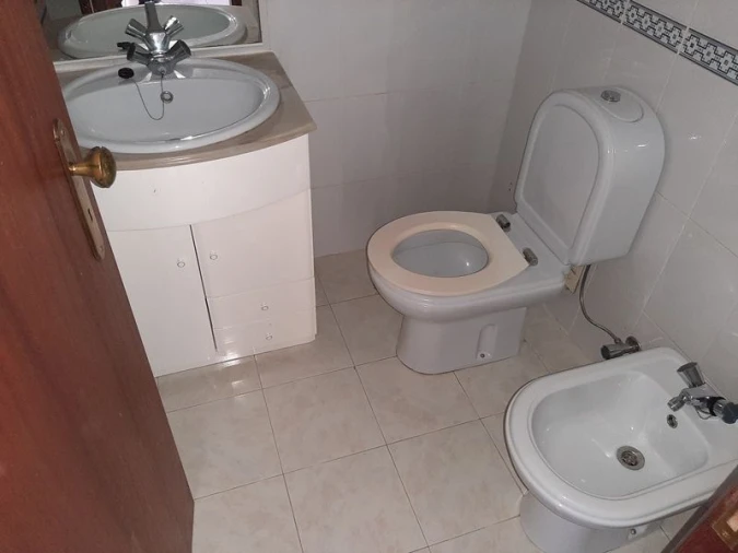 Apartamento T4 para Venda em Charneca de Caparica e Sobreda Foto 17