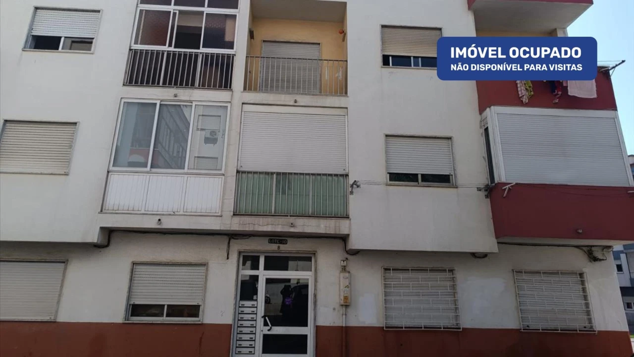 Apartamento T3 para Venda em Amora Foto 1