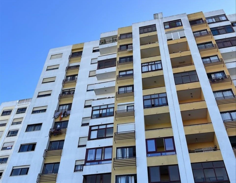 Apartamento T2 para Venda em Cacém e São Marcos Foto 1