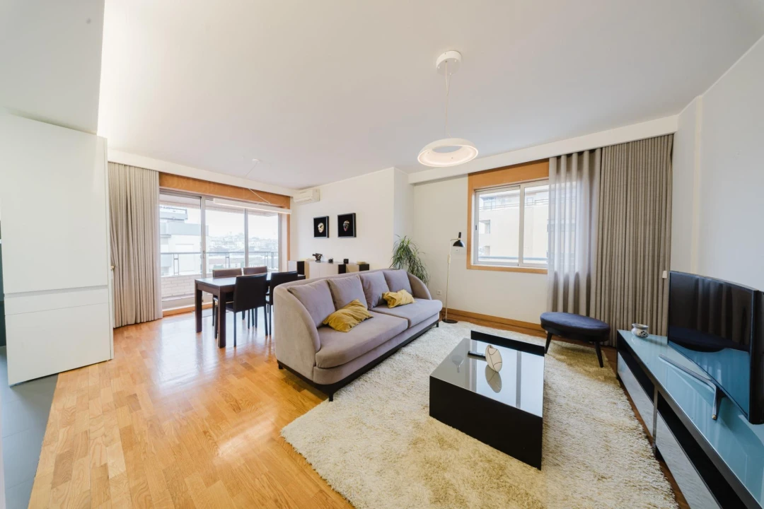 Apartamento T2 para Venda em Ramalde Foto 14