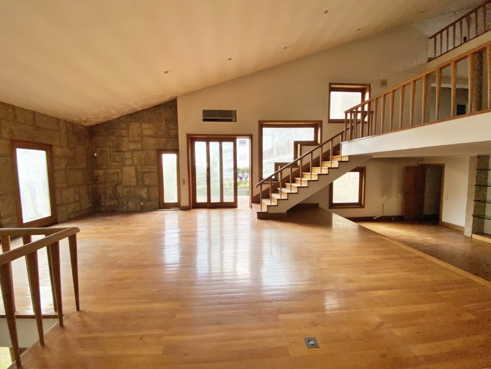 Apartamento T4 para Venda em Azurem Foto 8