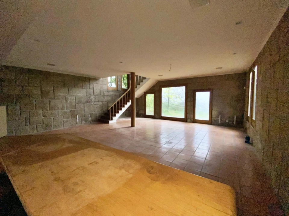 Apartamento T4 para Venda em Azurem Foto 28