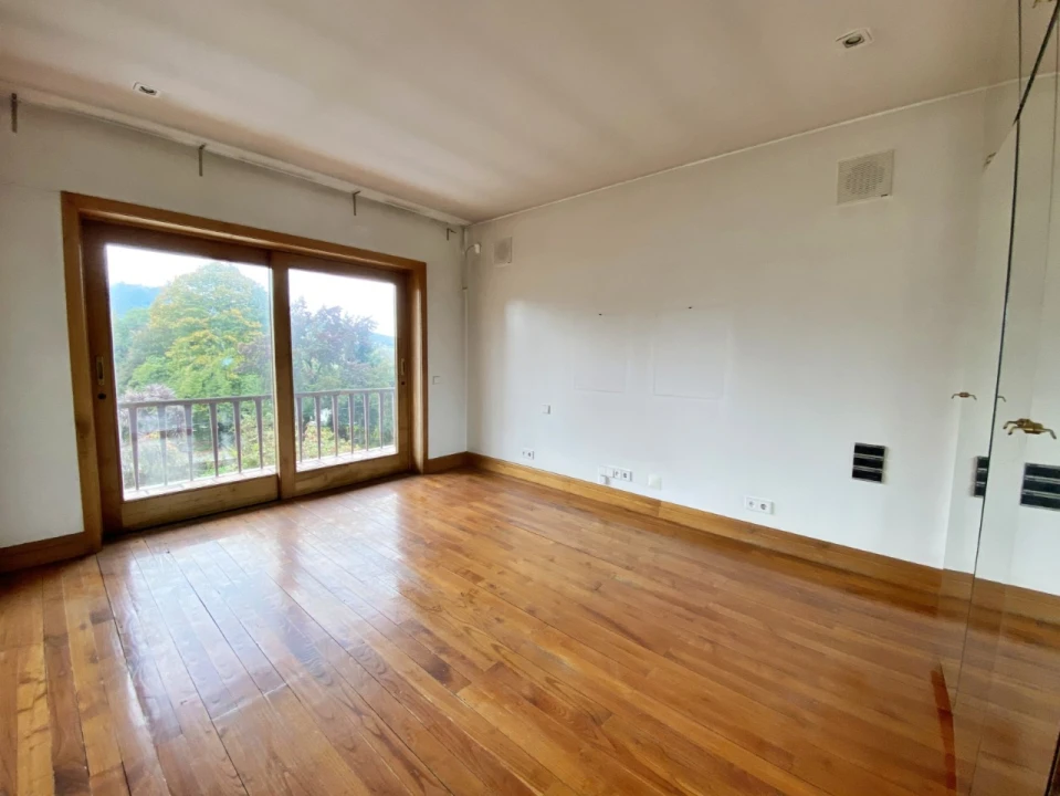 Apartamento T4 para Venda em Azurem Foto 14