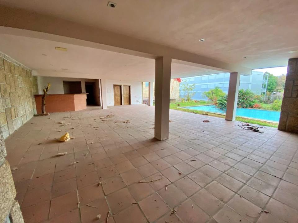 Apartamento T4 para Venda em Azurem Foto 48