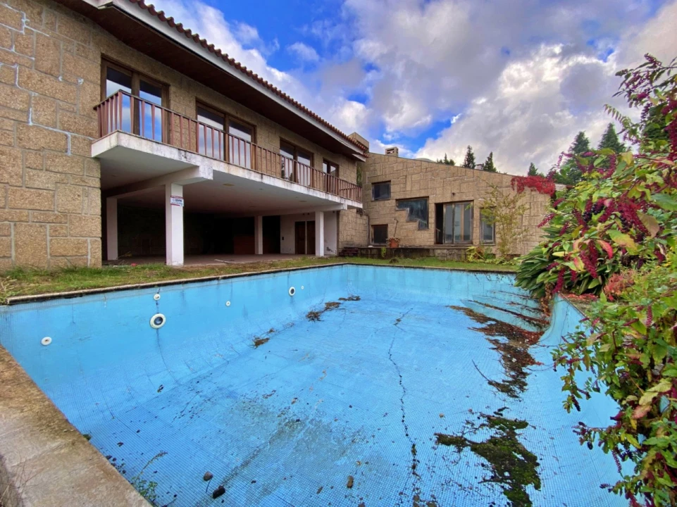 Apartamento T4 para Venda em Azurem Foto 47