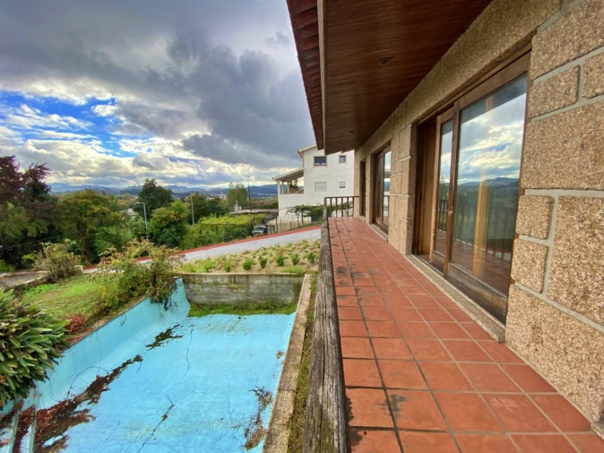 Apartamento T4 para Venda em Azurem Foto 46