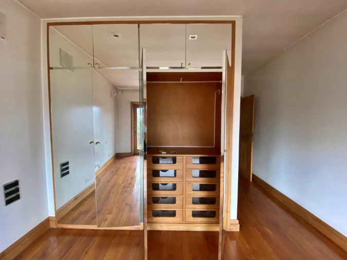 Apartamento T4 para Venda em Azurem Foto 33