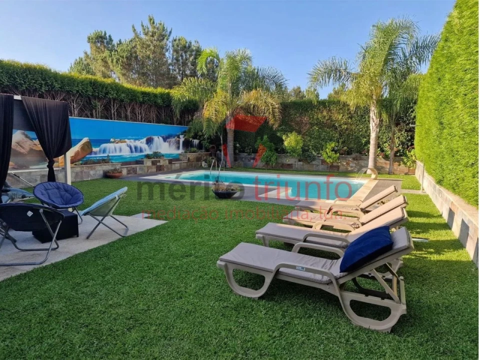 Moradia T3 para Venda em Manhente Foto 9