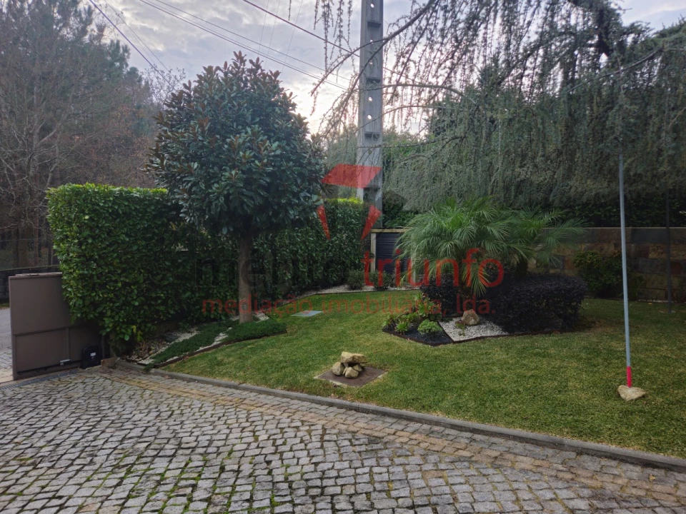 Moradia T3 para Venda em Manhente Foto 15