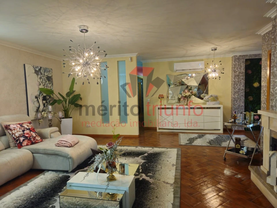 Moradia T3 para Venda em Manhente Foto 42