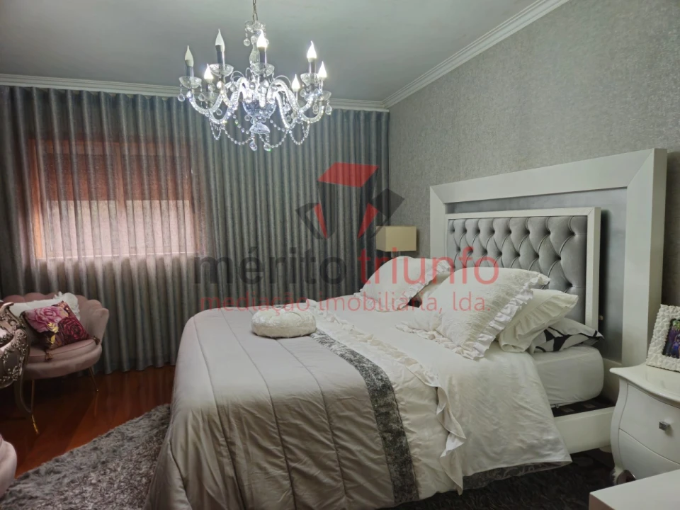 Moradia T3 para Venda em Manhente Foto 63