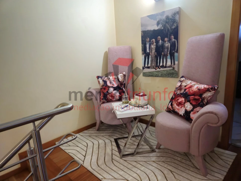 Moradia T3 para Venda em Manhente Foto 70