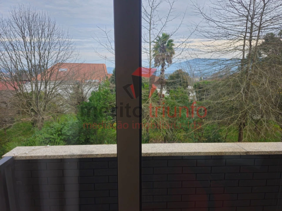 Moradia T3 para Venda em Manhente Foto 74