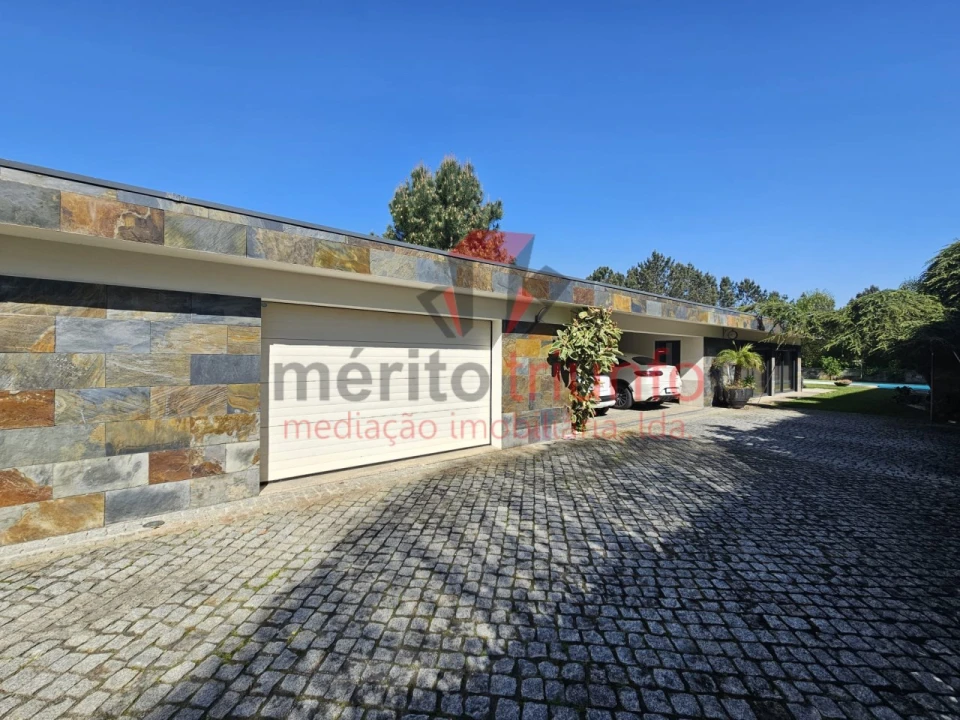 Moradia T3 para Venda em Manhente Foto 9