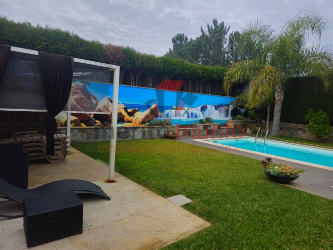 Moradia T3 para Venda em Manhente Foto 10