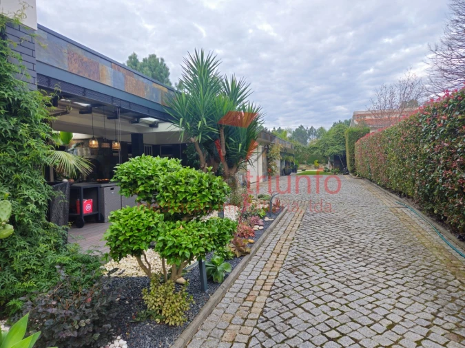 Moradia T3 para Venda em Manhente Foto 12